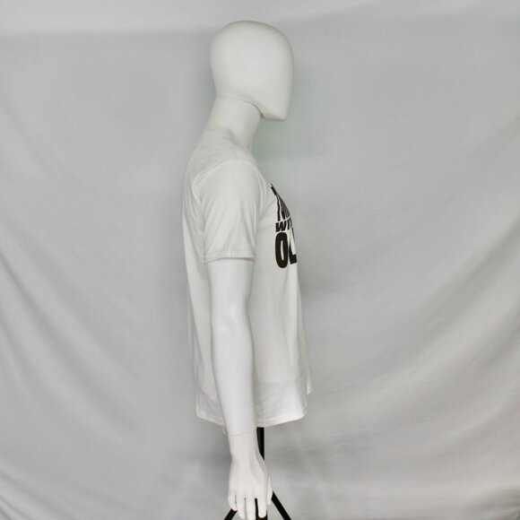 Tampa Bay Buccaneers Boys XL Turkey Time With The O-line T-shirt Without Tags - Picture 5 of 10